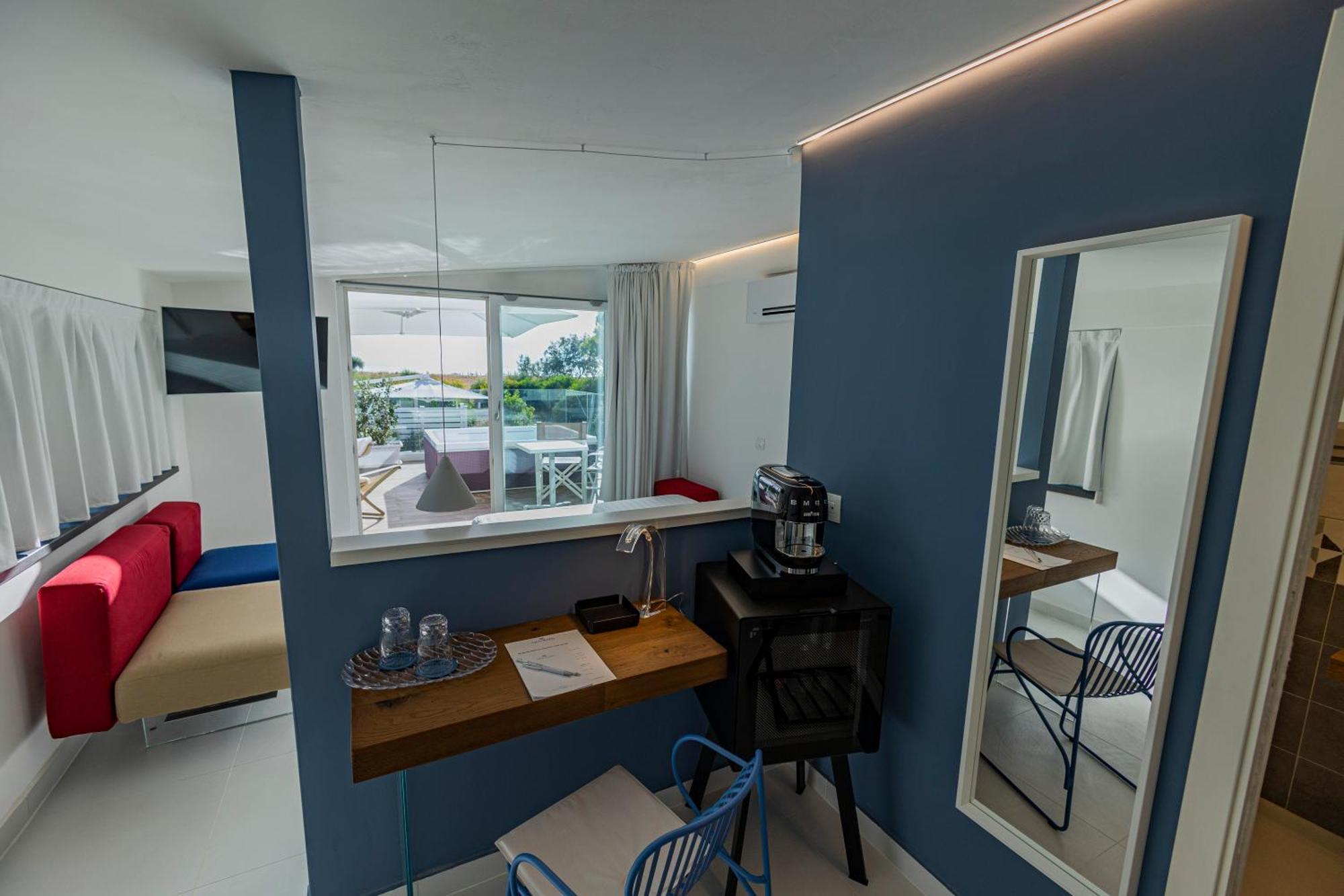 Aquamaris Design Suite & Spa Паестум Екстериор снимка